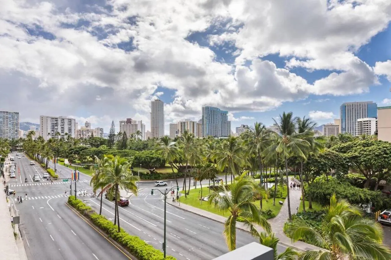 Incredible Location Free Parking In Waikiki Villa Honolulu
